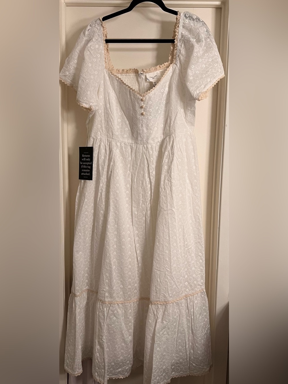 Tuckernuck Pomander Place Eyelet dress